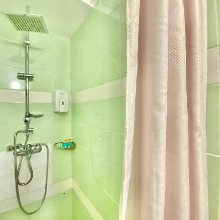 Seafront - Harbour View , Pitini 1 아파트 시미