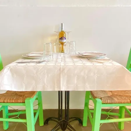 Seafront - Harbour View , Pitini 1 아파트